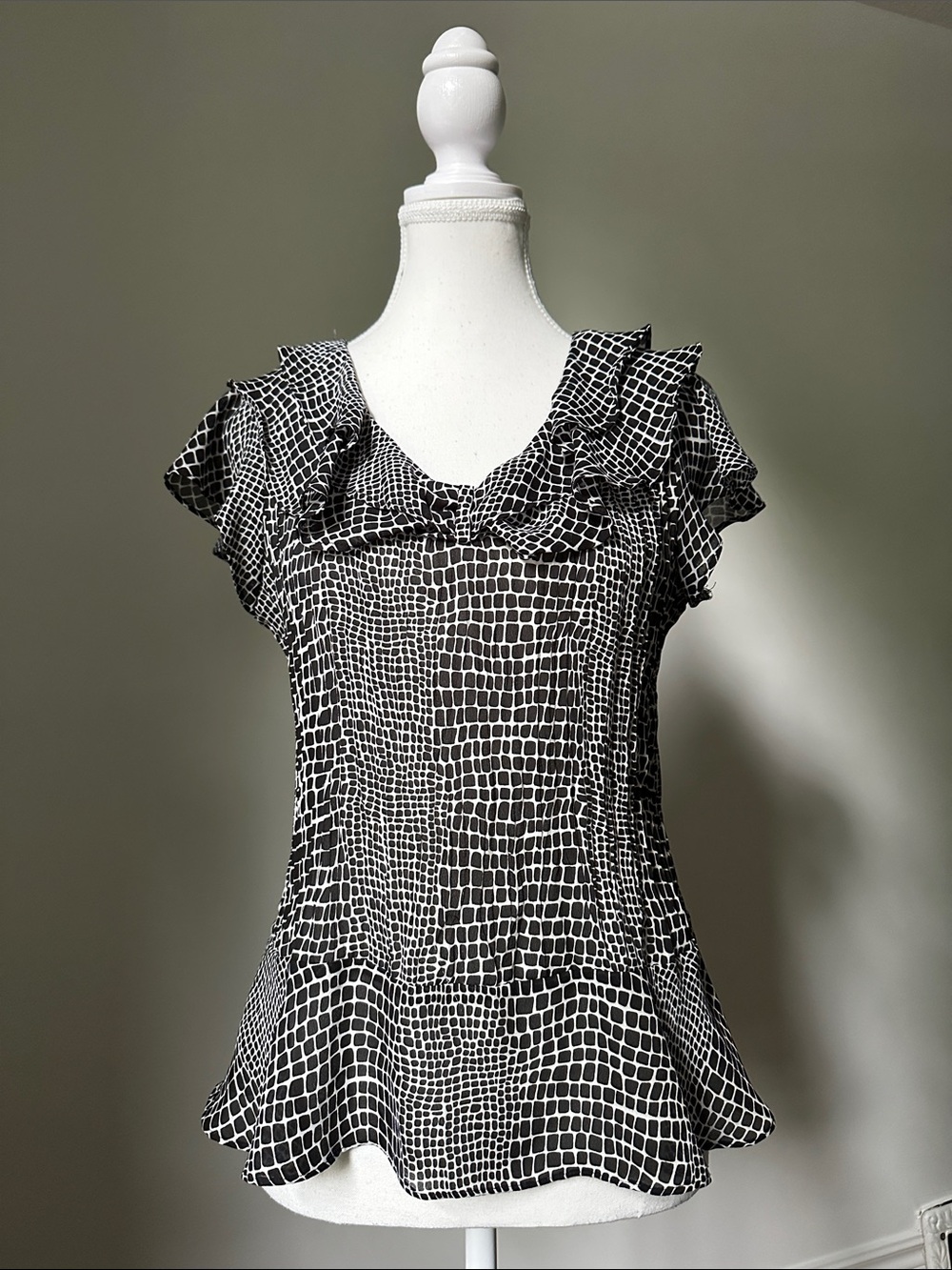 ALLISON TAYLOR Y2K Black & White Ruffle‎ Whimsigoth Fairy Office Blouse Small